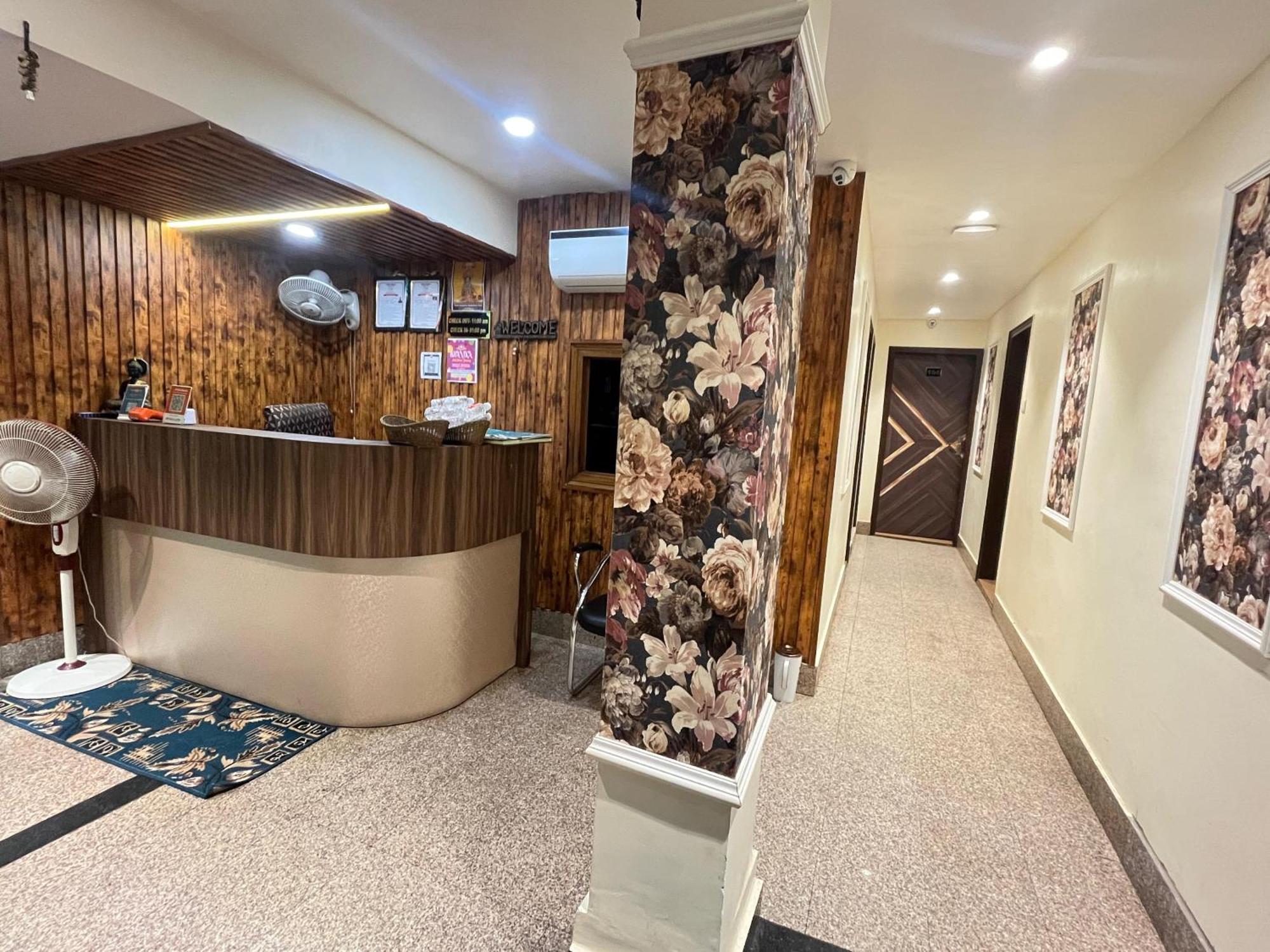 Hotel Mangal Murti, Varanasi
